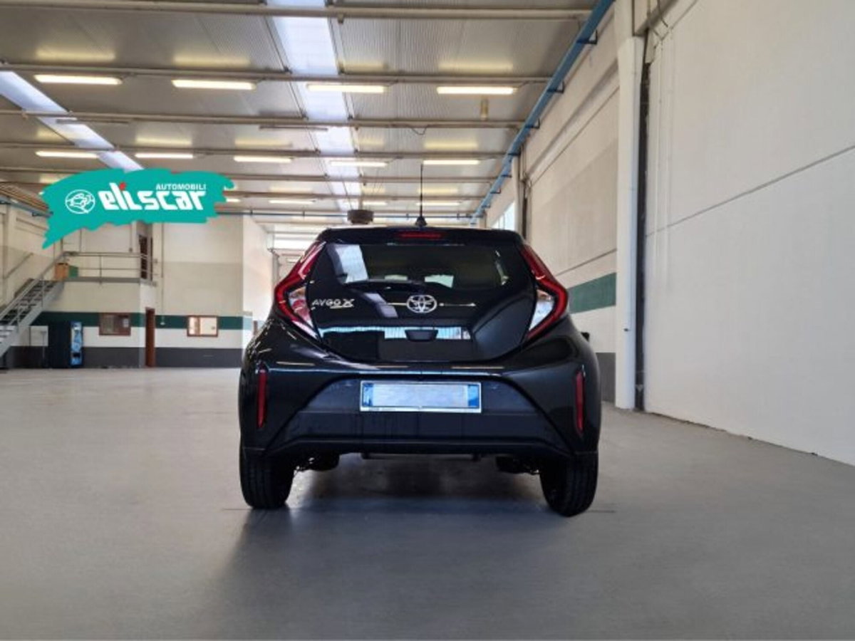 Toyota Aygo X 1.0 VVT-i 72 CV 5 porte Limited Air (5)