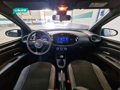 Toyota Aygo X 1.0 VVT-i 72 CV 5 porte Limited Air (6)
