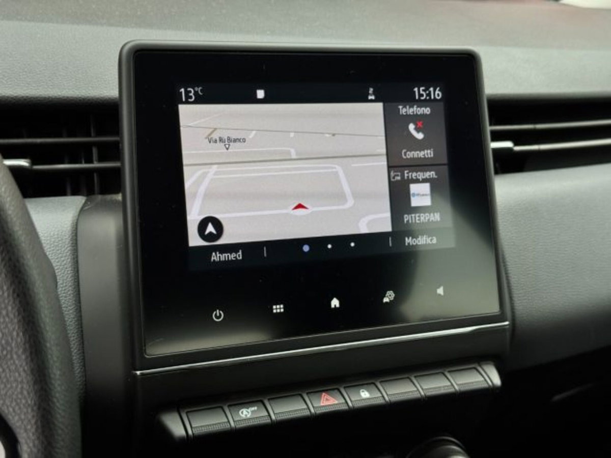 Renault Clio SCe 75 CV 5 porte Intens (9)