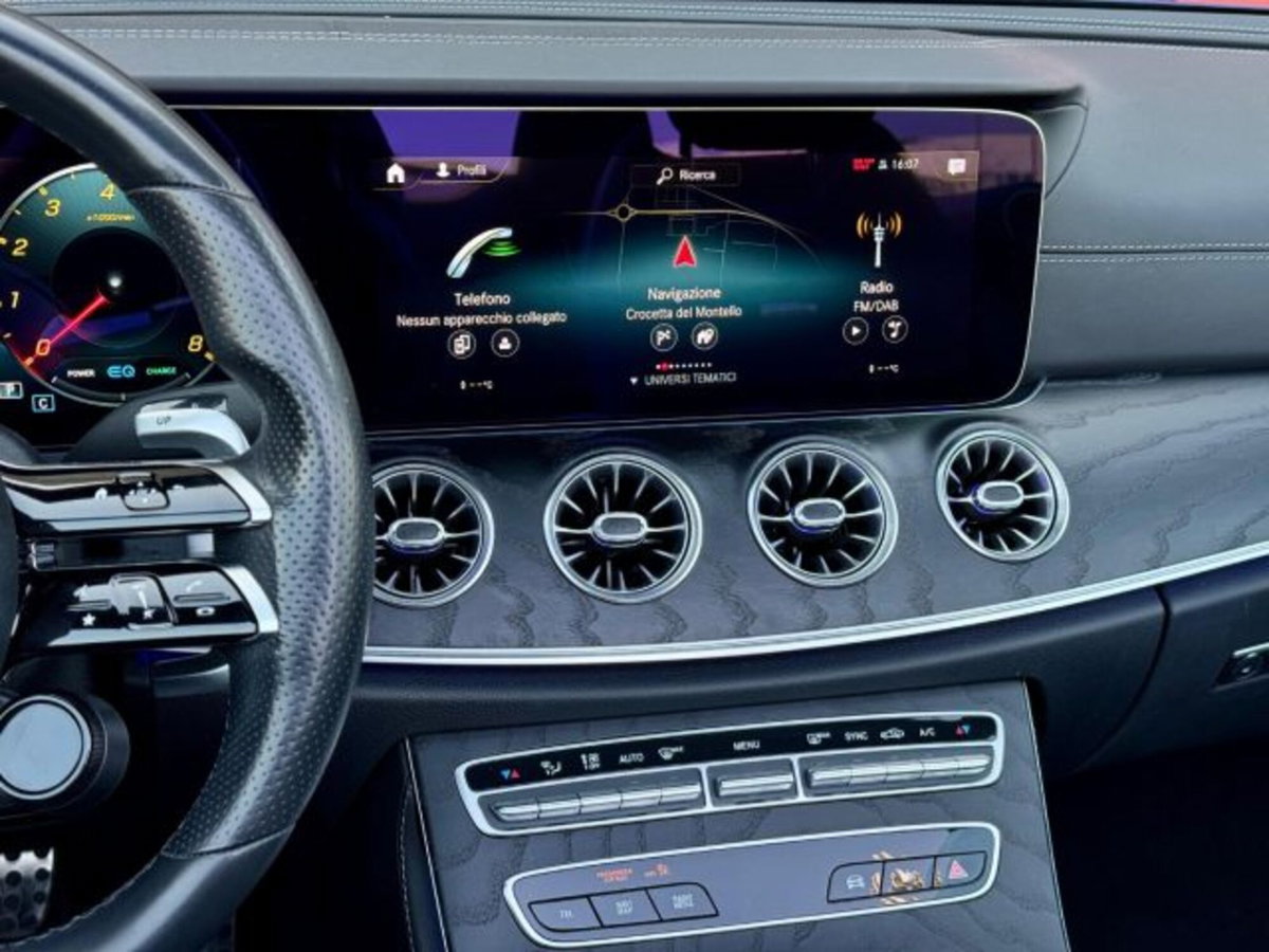 Mercedes-Benz Classe E Cabrio 53 4Matic+ EQ-Boost Cabrio AMG (10)