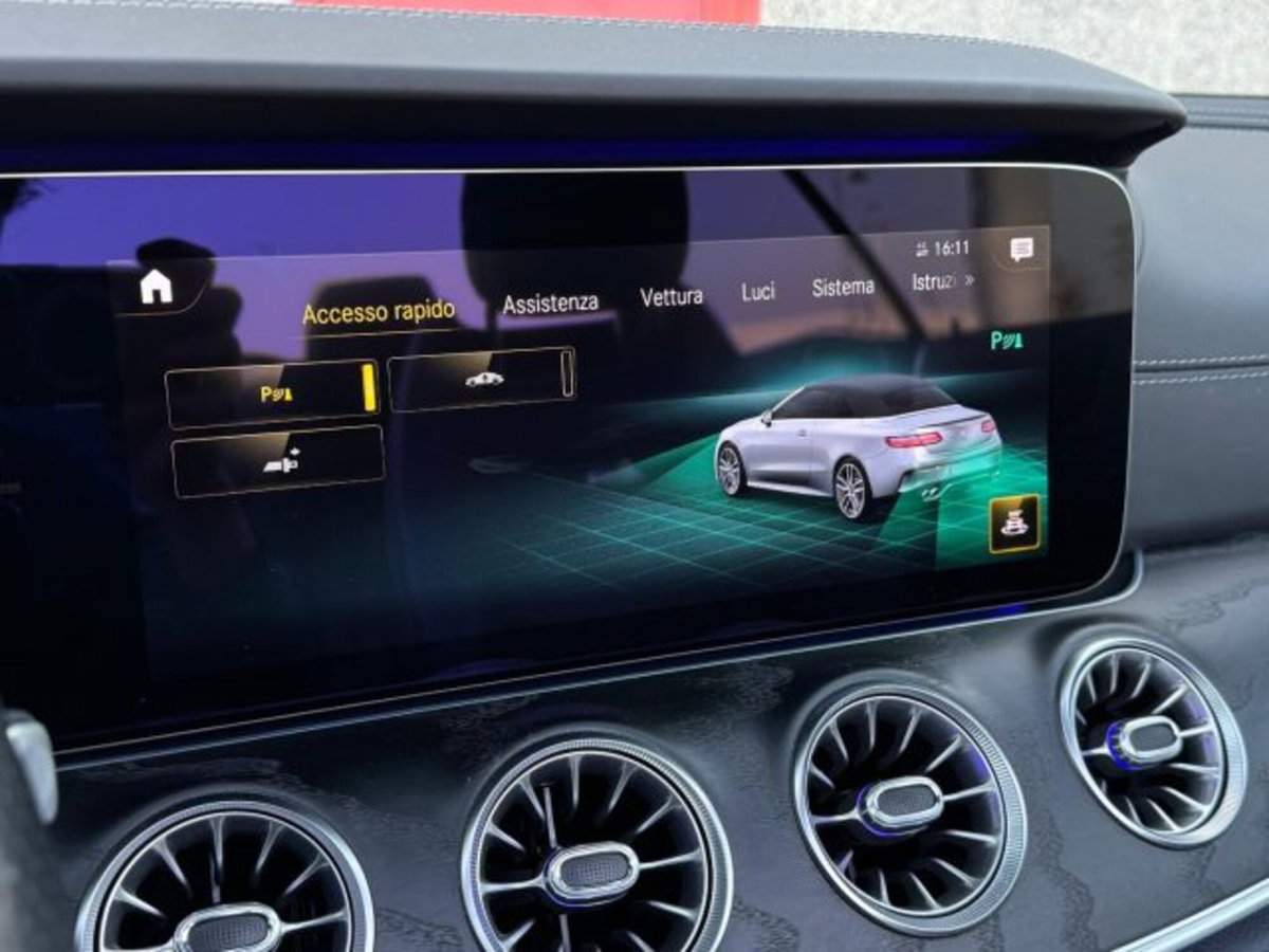 Mercedes-Benz Classe E Cabrio 53 4Matic+ EQ-Boost Cabrio AMG (11)