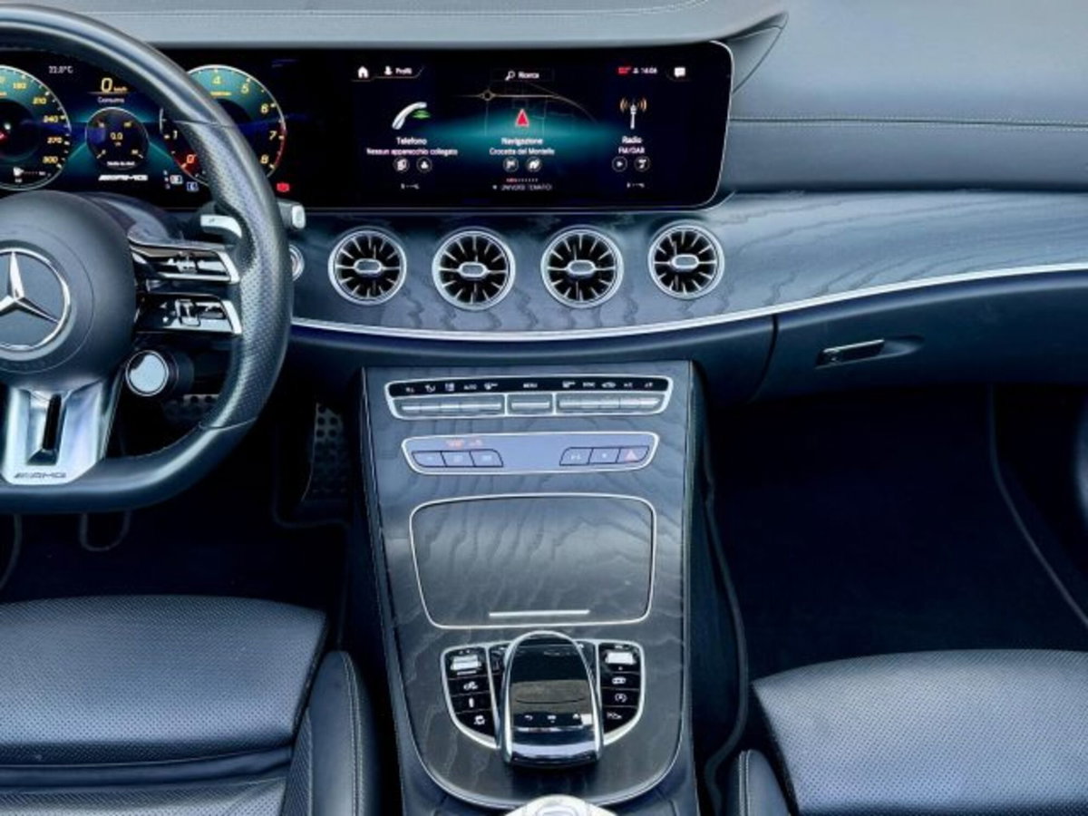 Mercedes-Benz Classe E Cabrio 53 4Matic+ EQ-Boost Cabrio AMG (7)