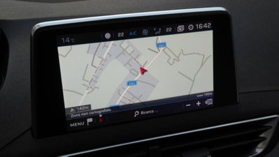 Peugeot 3008 BlueHDi 120 EAT6 S&S Allure (12)