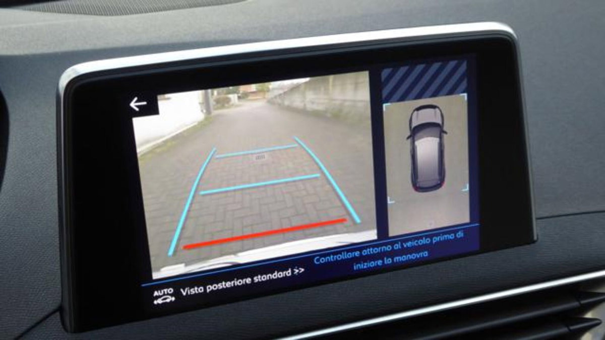 Peugeot 3008 BlueHDi 120 EAT6 S&S Allure (14)