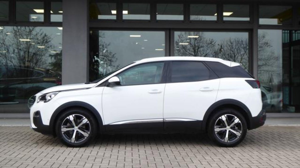 Peugeot 3008 BlueHDi 120 EAT6 S&S Allure (2)