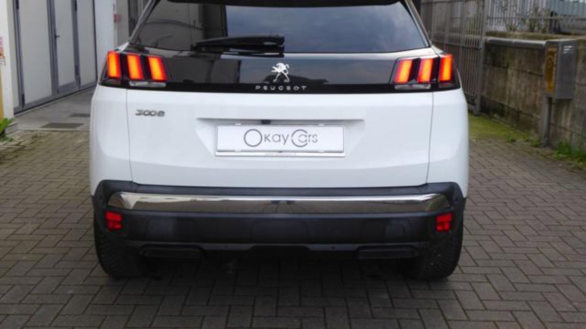 Peugeot 3008 BlueHDi 120 EAT6 S&S Allure (6)