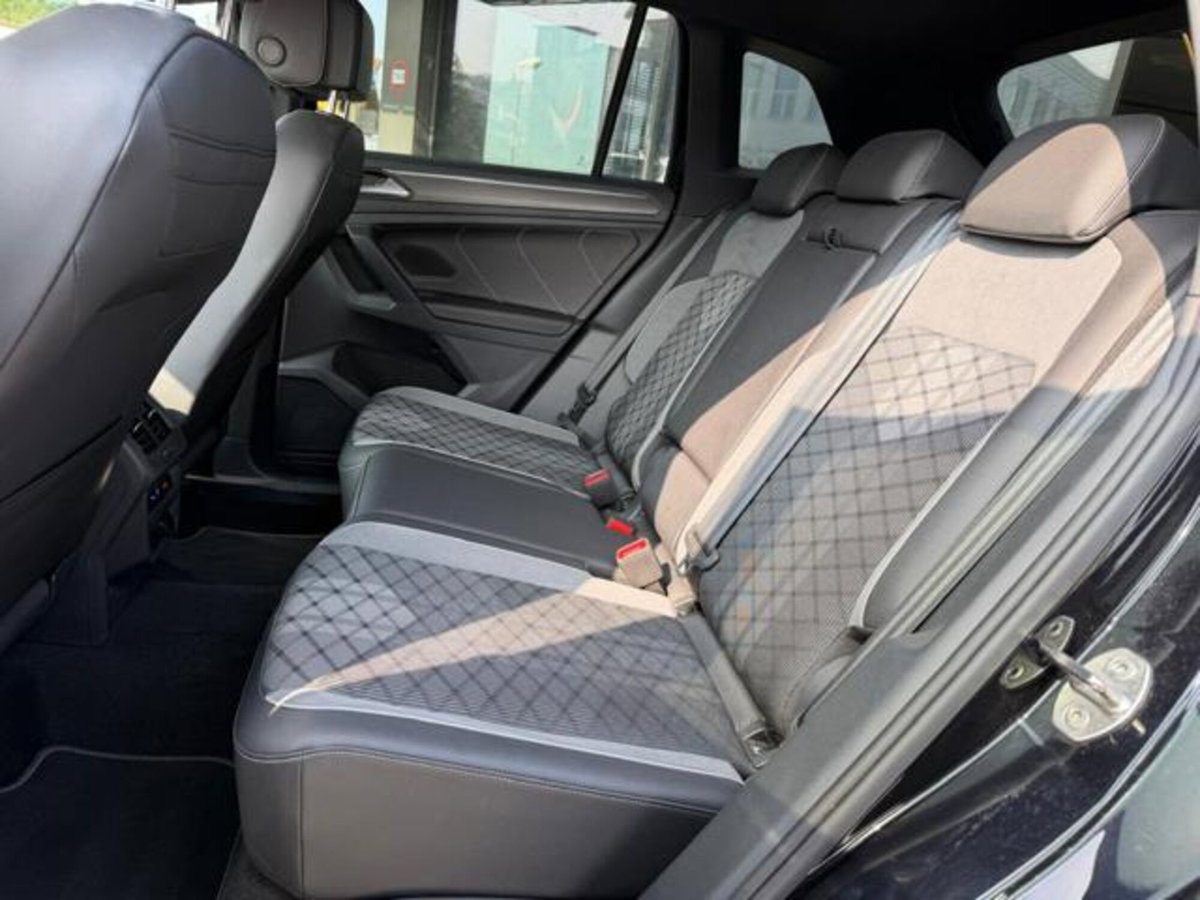 Volkswagen Tiguan 2.0 TDI 200 CV SCR DSG 4MOTION R-Line (12)