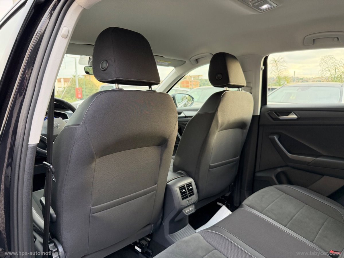 Volkswagen T-Roc 1.0 TSI Style (16)