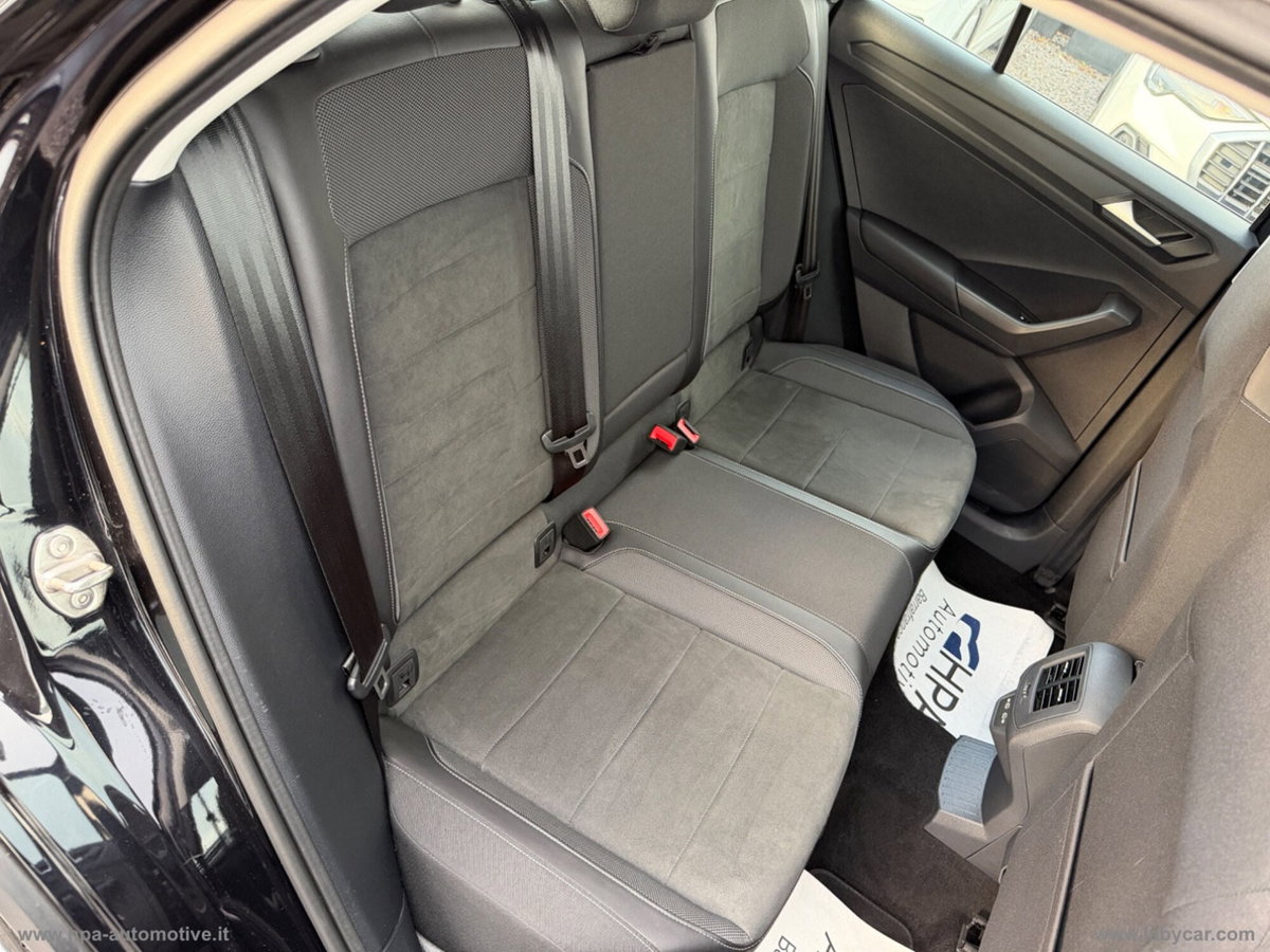 Volkswagen T-Roc 1.0 TSI Style (18)