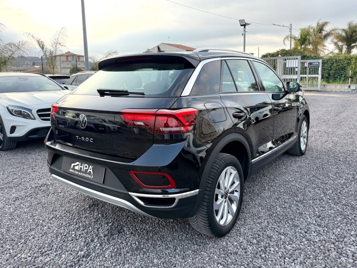Volkswagen T-Roc 1.0 TSI Style (4)