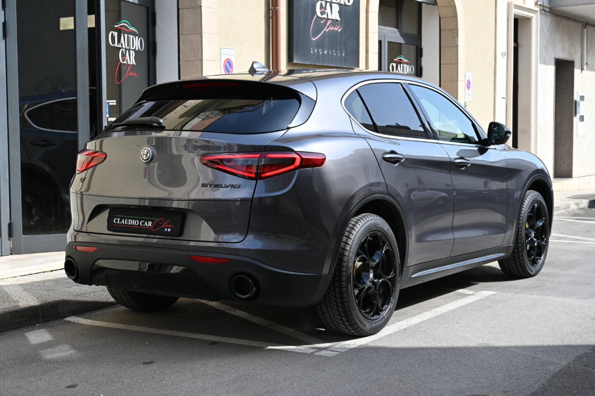 Alfa Romeo Stelvio Stelvio 2.2 Turbodiesel 210 CV AT8 Q4 Super (7)