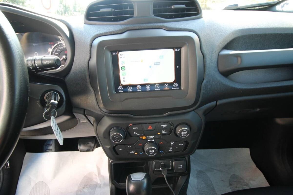 Jeep Renegade 1.6 Mjt DDCT 120 CV Limited (13)