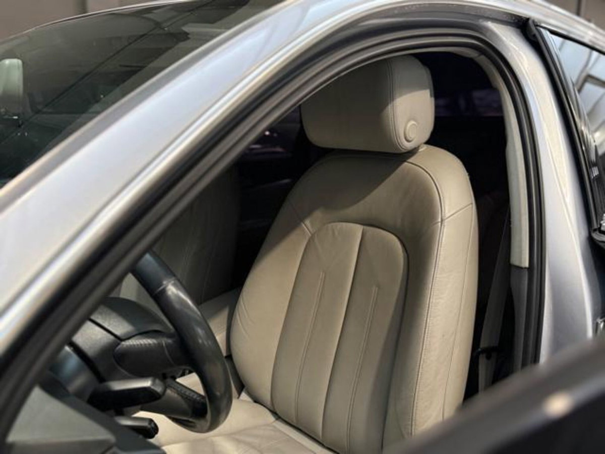 Audi A6 Avant 3.0 TDI S tronic quattro edition (11)