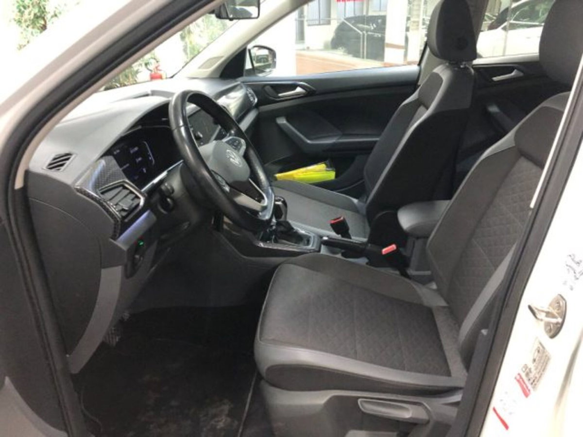 Volkswagen T-Cross 1.6 TDI DSG SCR Advanced BMT (12)