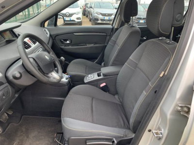 Renault Scenic E-Tech Electric 1.5 dCi 110CV Luxe (9)