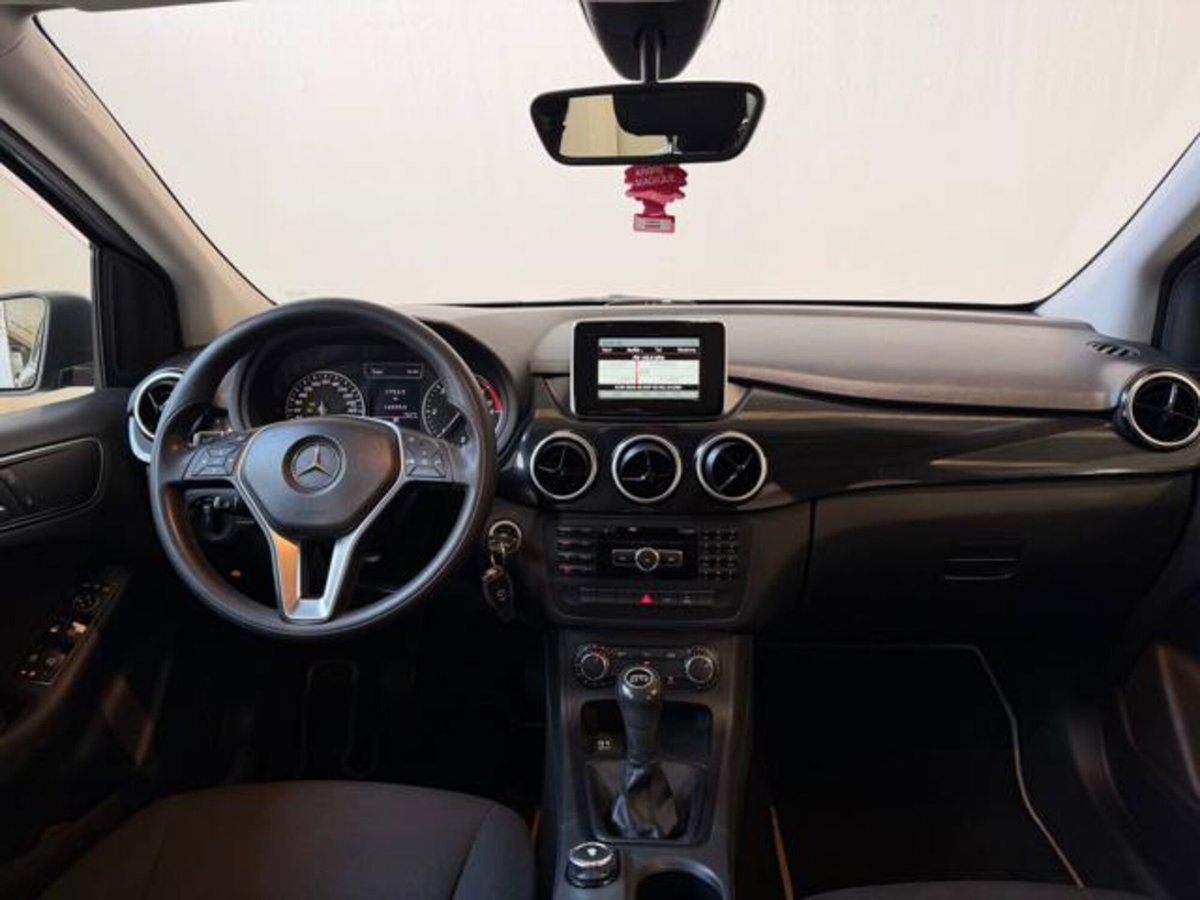 Mercedes-Benz Classe B 180 CDI Executive (15)