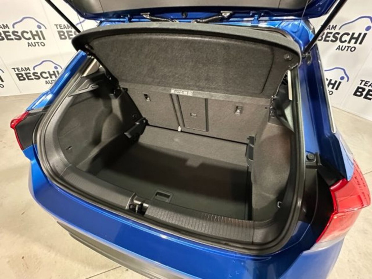 Volkswagen T-Roc 1.5 tsi Style (14)