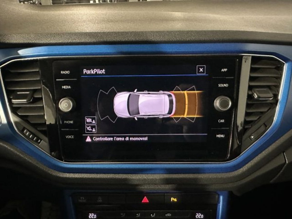 Volkswagen T-Roc 1.5 tsi Style (8)