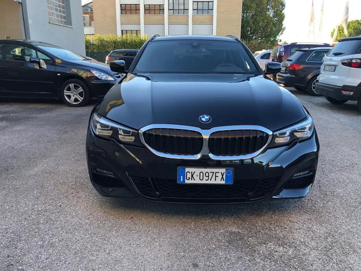 BMW Serie 3 Touring 330d 48V  Msport (2)