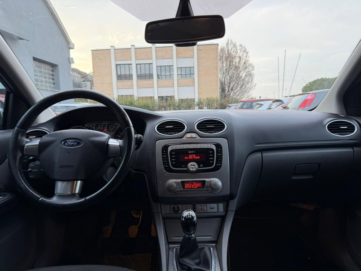 Ford Focus Station Wagon 1.6 120 CV GPL SW Titanium (10)