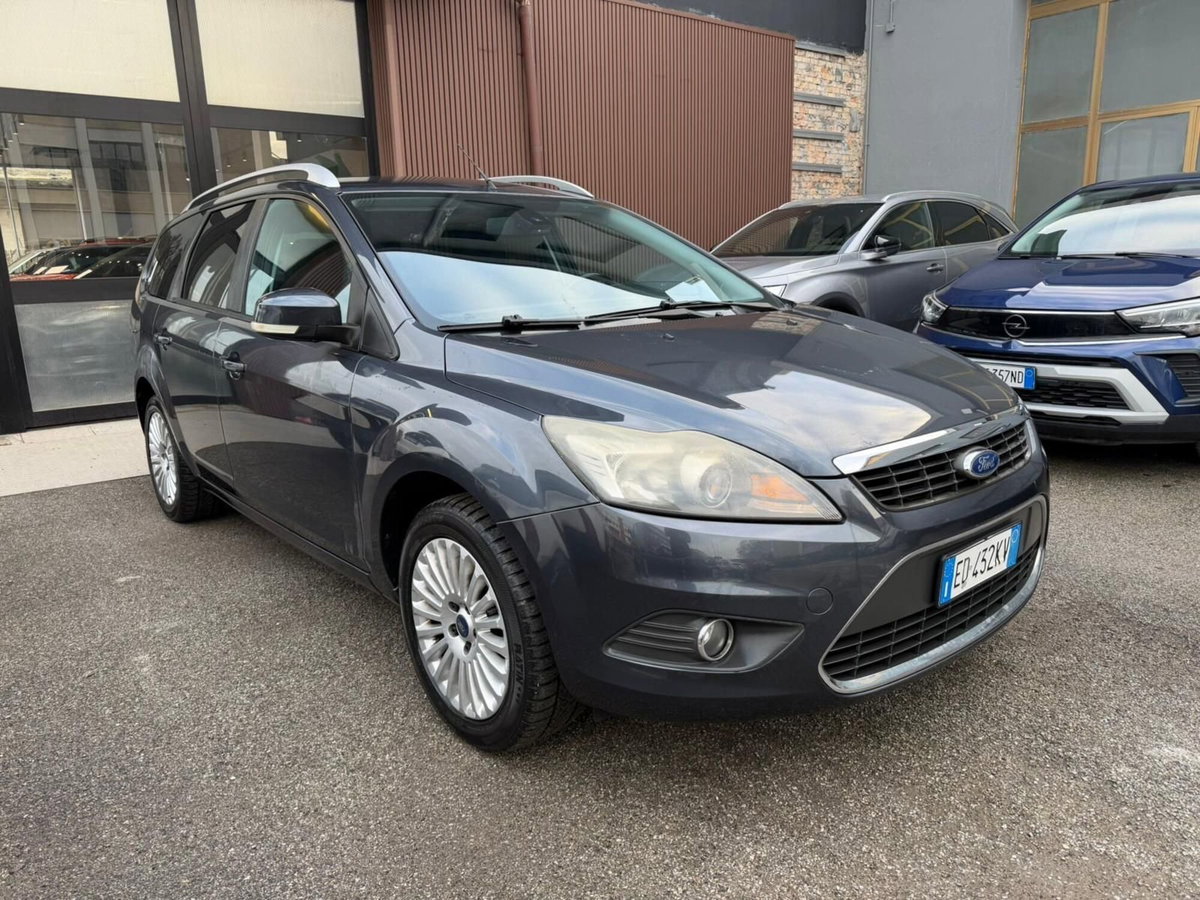Ford Focus Station Wagon 1.6 120 CV GPL SW Titanium (3)