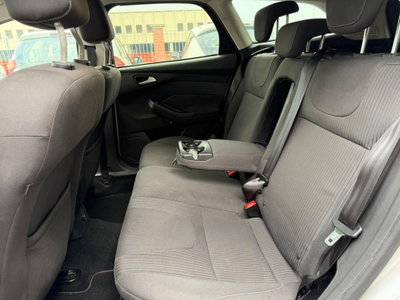 Ford Focus Station Wagon 1.6 TDCi 115 CV SW (9)