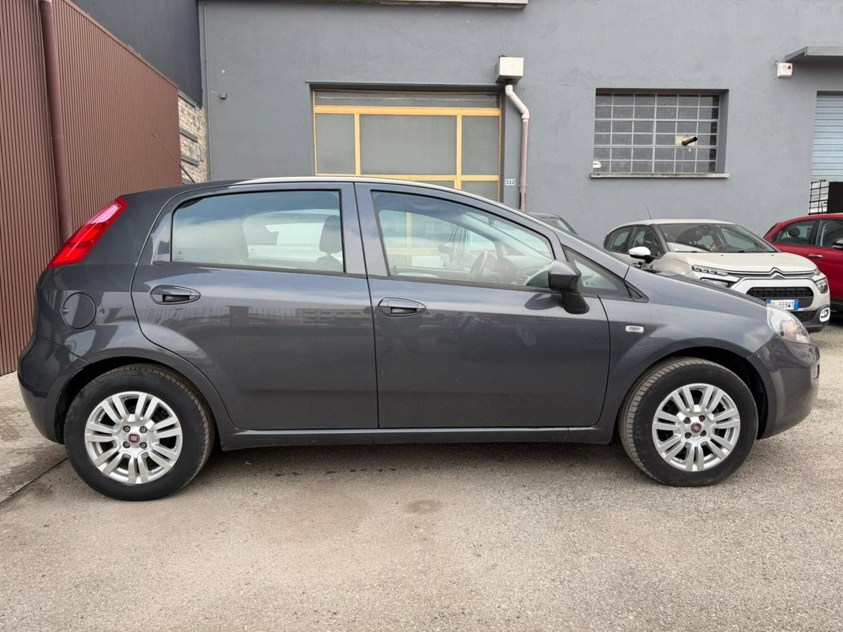 Fiat Punto 1.2 8V 5 porte Lounge (4)