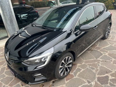 Renault Clio Full Hybrid E-Tech 145 CV 5 porte Techno usata