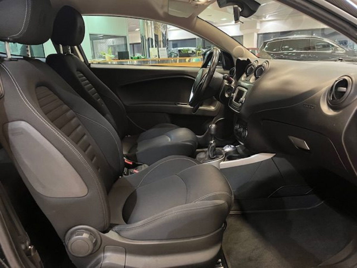 Alfa Romeo MiTo 1.3 JTDm 95 CV S&S Urban (12)