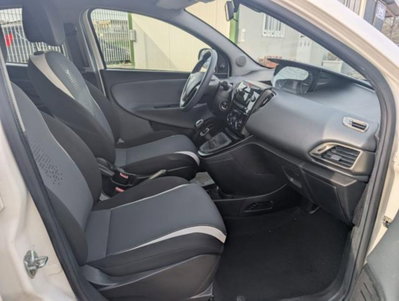Lancia Ypsilon 1.2 69 CV 5 porte GPL Ecochic Elefantino (7)