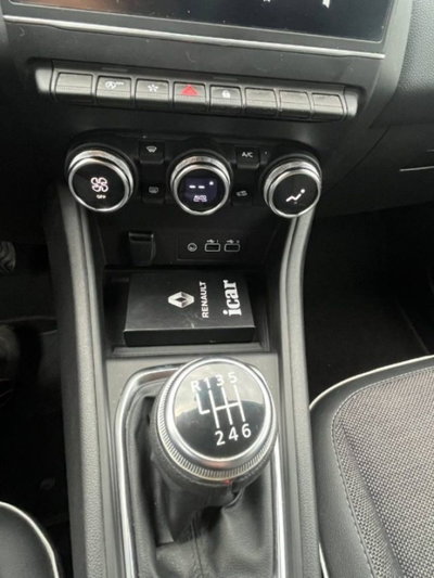 Renault Captur Mild Hybrid 140 CV Techno (13)