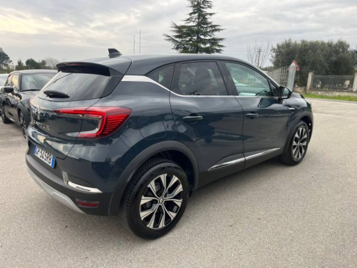 Renault Captur Mild Hybrid 140 CV Techno (4)