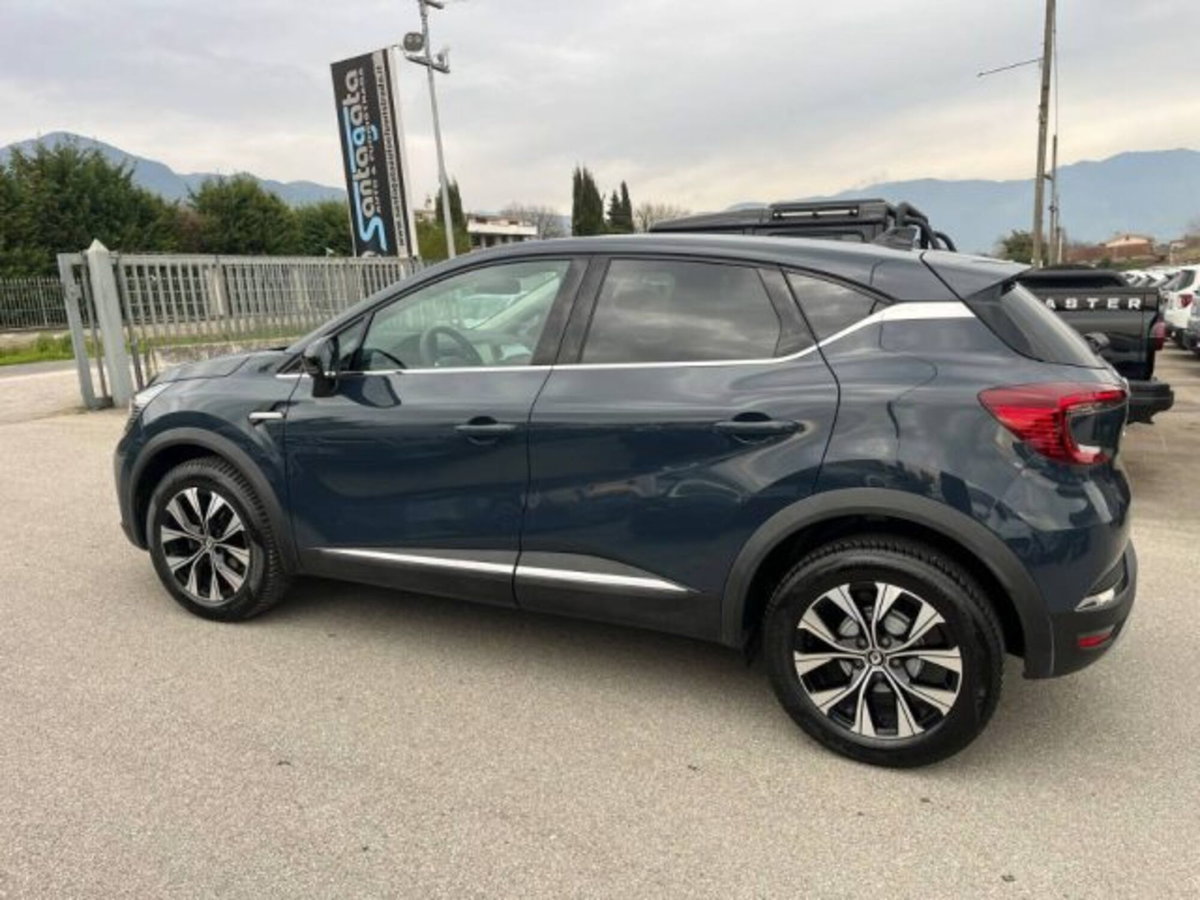 Renault Captur Mild Hybrid 140 CV Techno (7)
