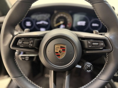 Porsche 911 Coupé 4.0 GT3 con pacchetto Touring (16)