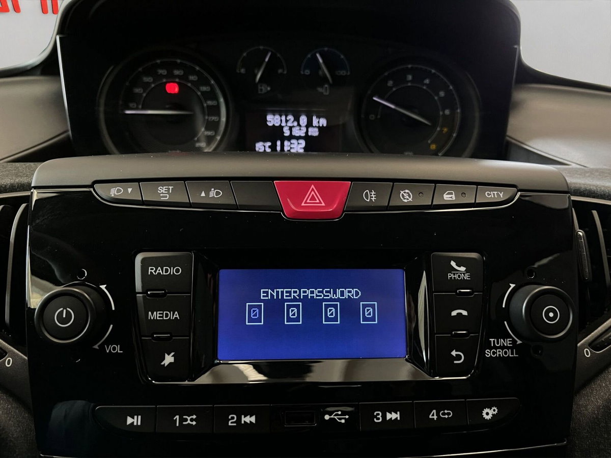 Lancia Ypsilon 1.0 FireFly 5 porte S&S Hybrid Silver Plus (17)