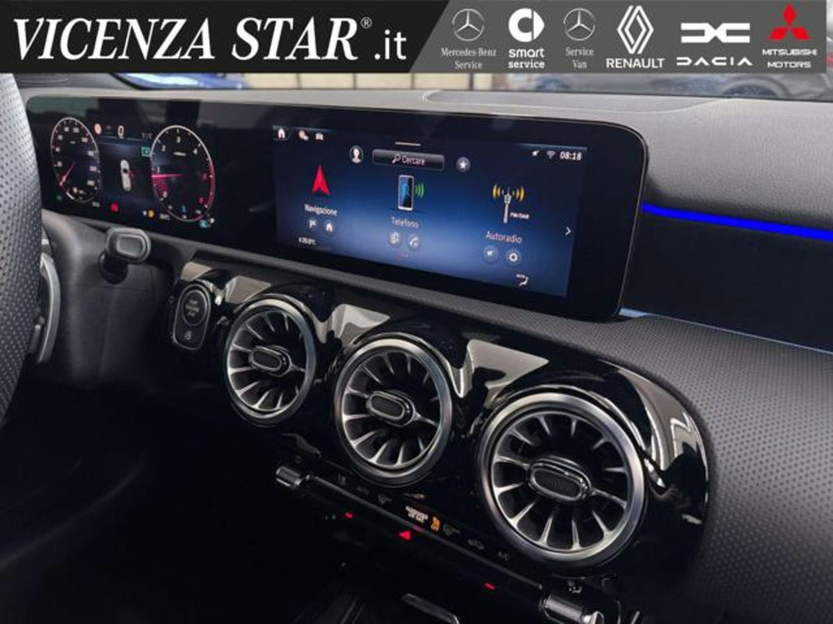 Mercedes-Benz Classe A 180 d AMG Line Premium Plus auto (10)