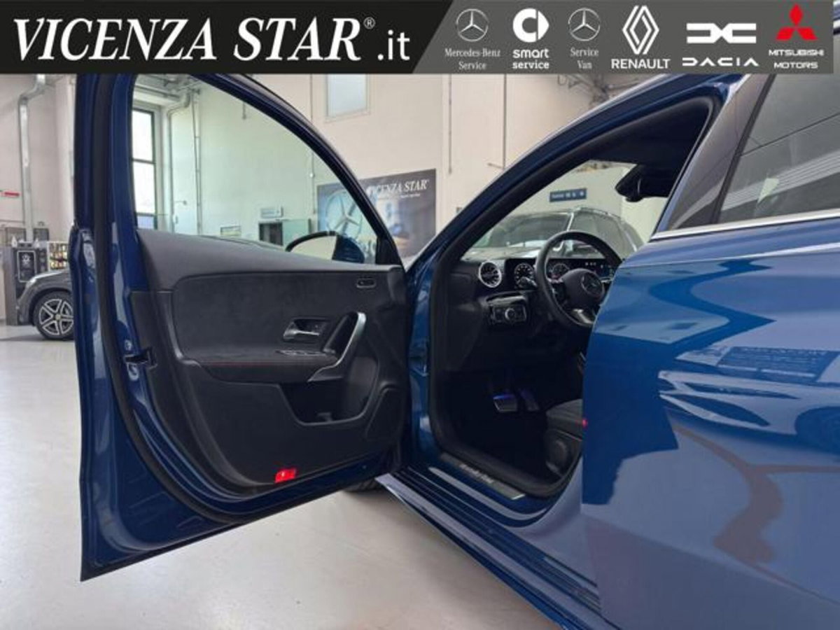 Mercedes-Benz Classe A 180 d AMG Line Premium Plus auto (13)
