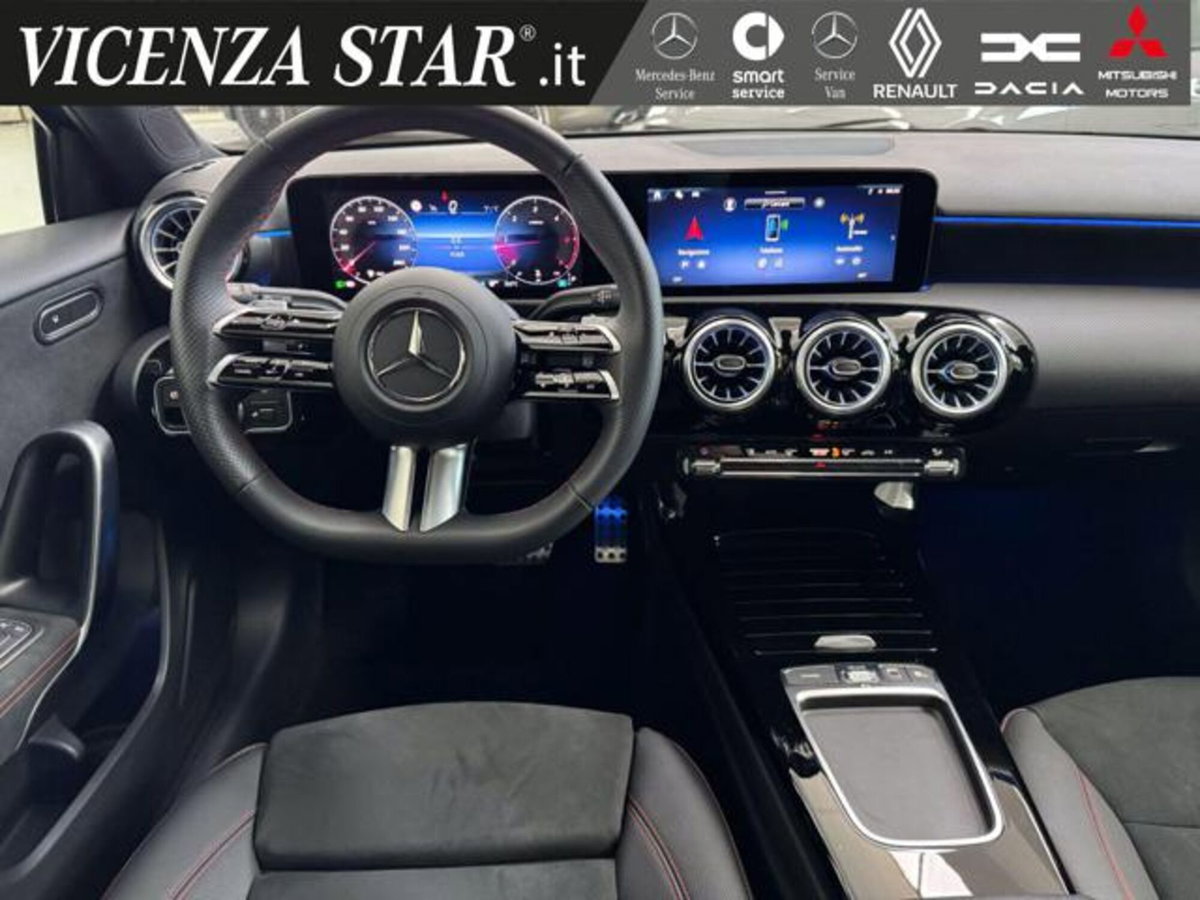 Mercedes-Benz Classe A 200 d AMG Line Premium Plus auto (10)