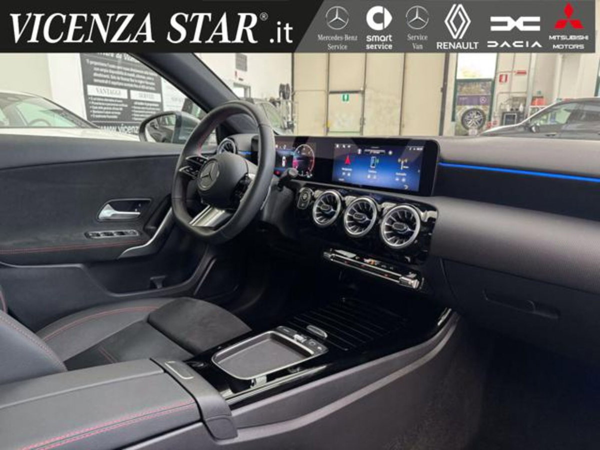 Mercedes-Benz Classe A 200 d AMG Line Premium Plus auto (12)