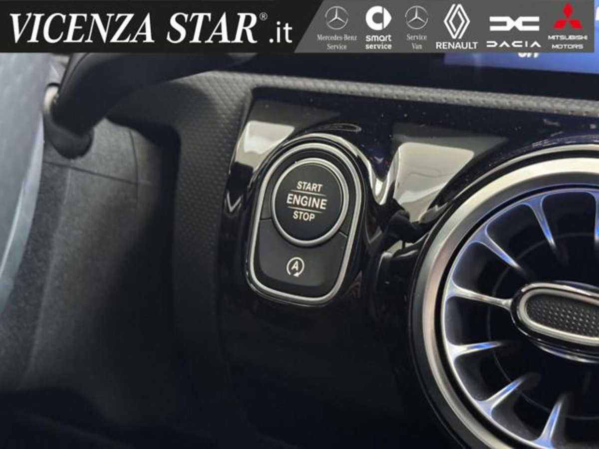Mercedes-Benz Classe A 200 d AMG Line Premium Plus auto (14)