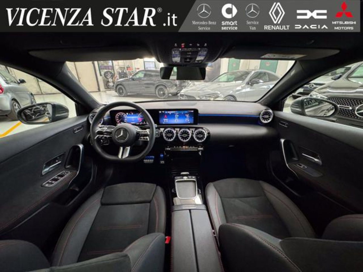 Mercedes-Benz Classe A 200 d AMG Line Premium Plus auto (8)