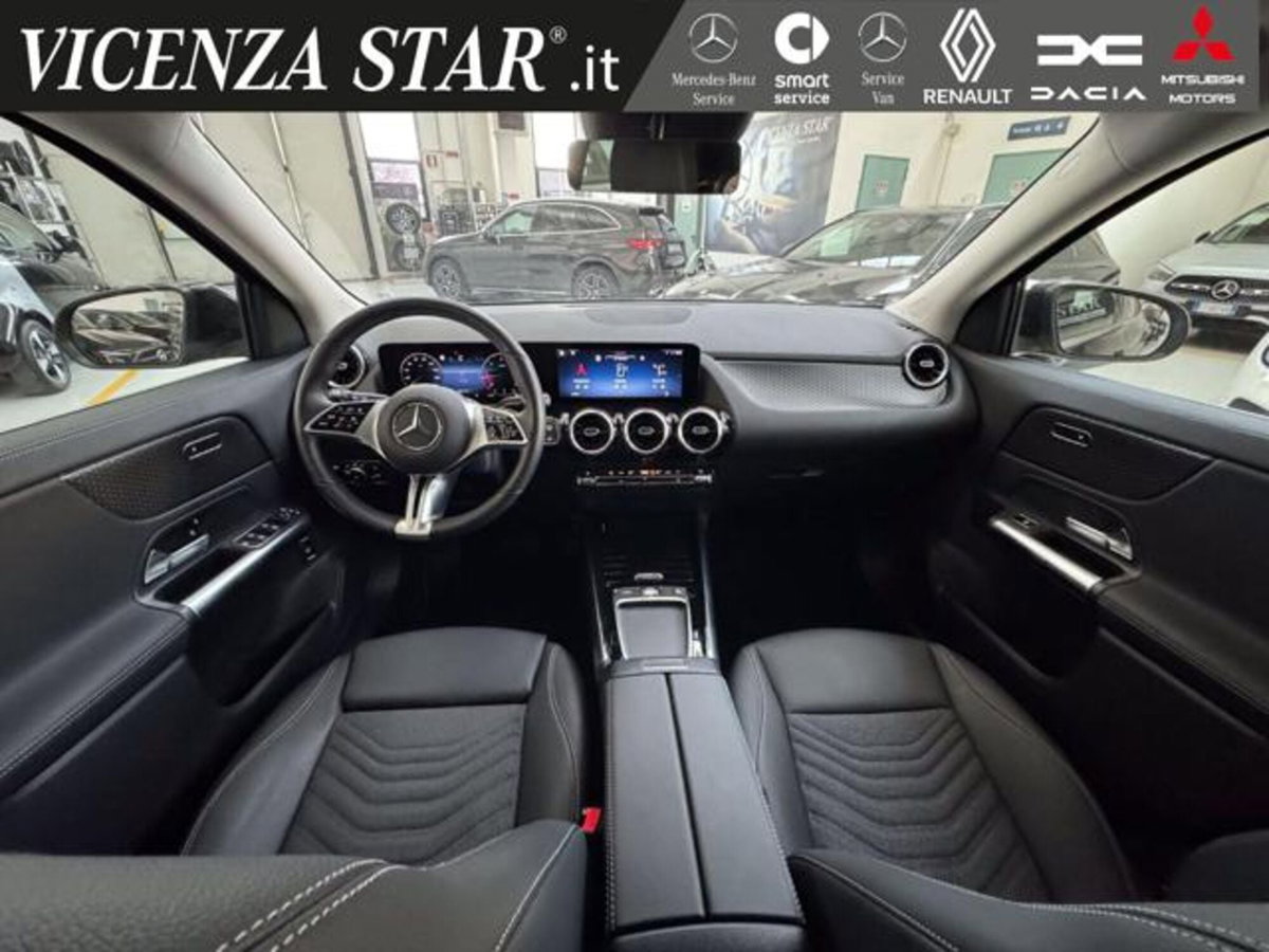 Mercedes-Benz GLA SUV 180 d Progressive Advanced auto (7)