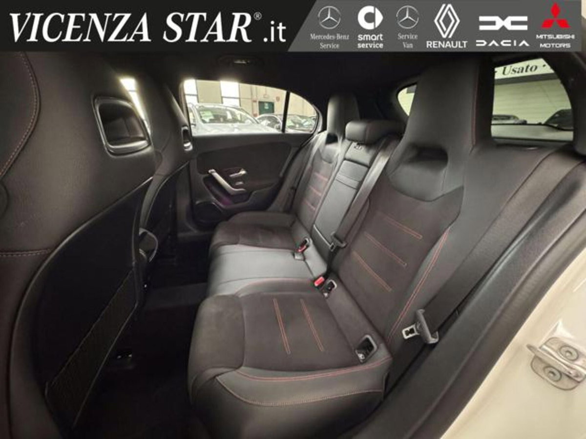 Mercedes-Benz Classe A 200 d AMG Line Premium Plus auto (6)