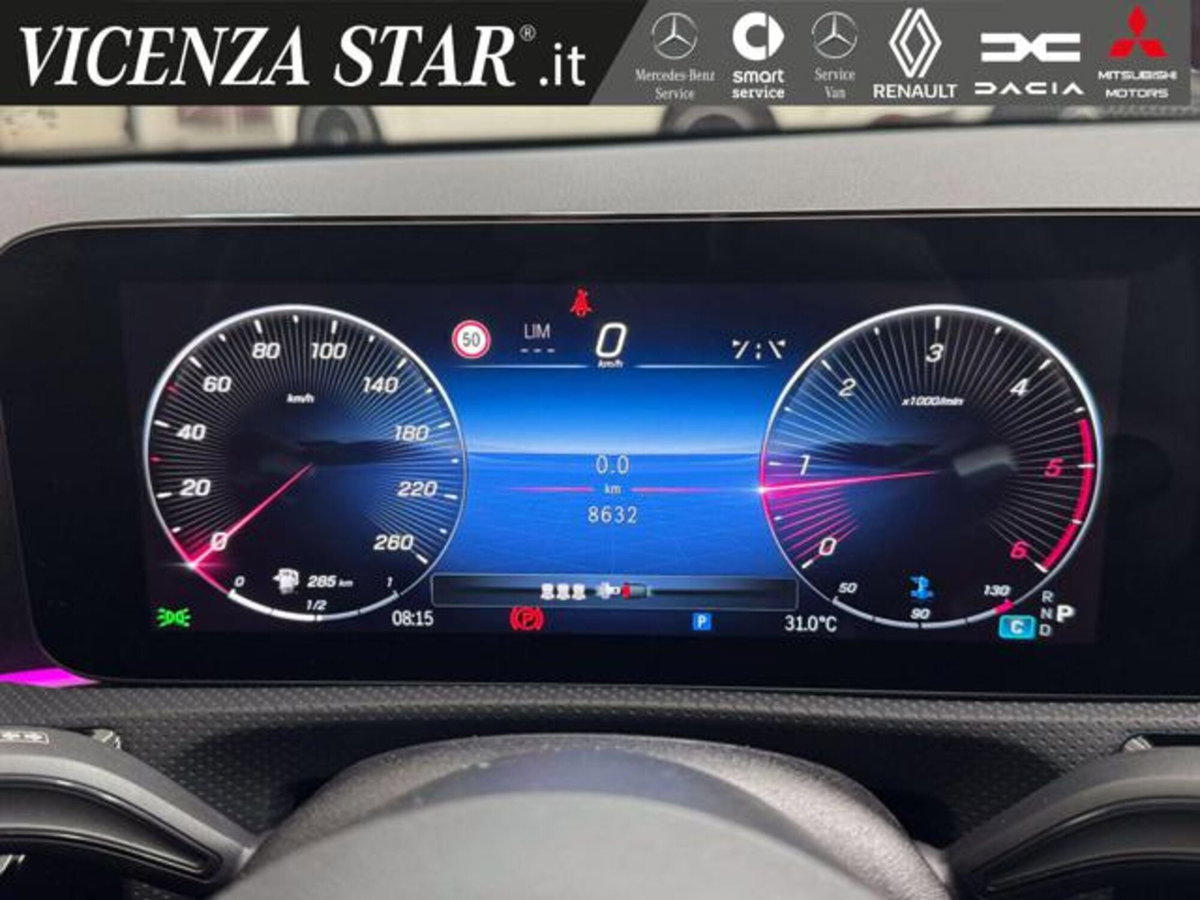 Mercedes-Benz Classe A 200 d AMG Line Premium Plus auto (8)
