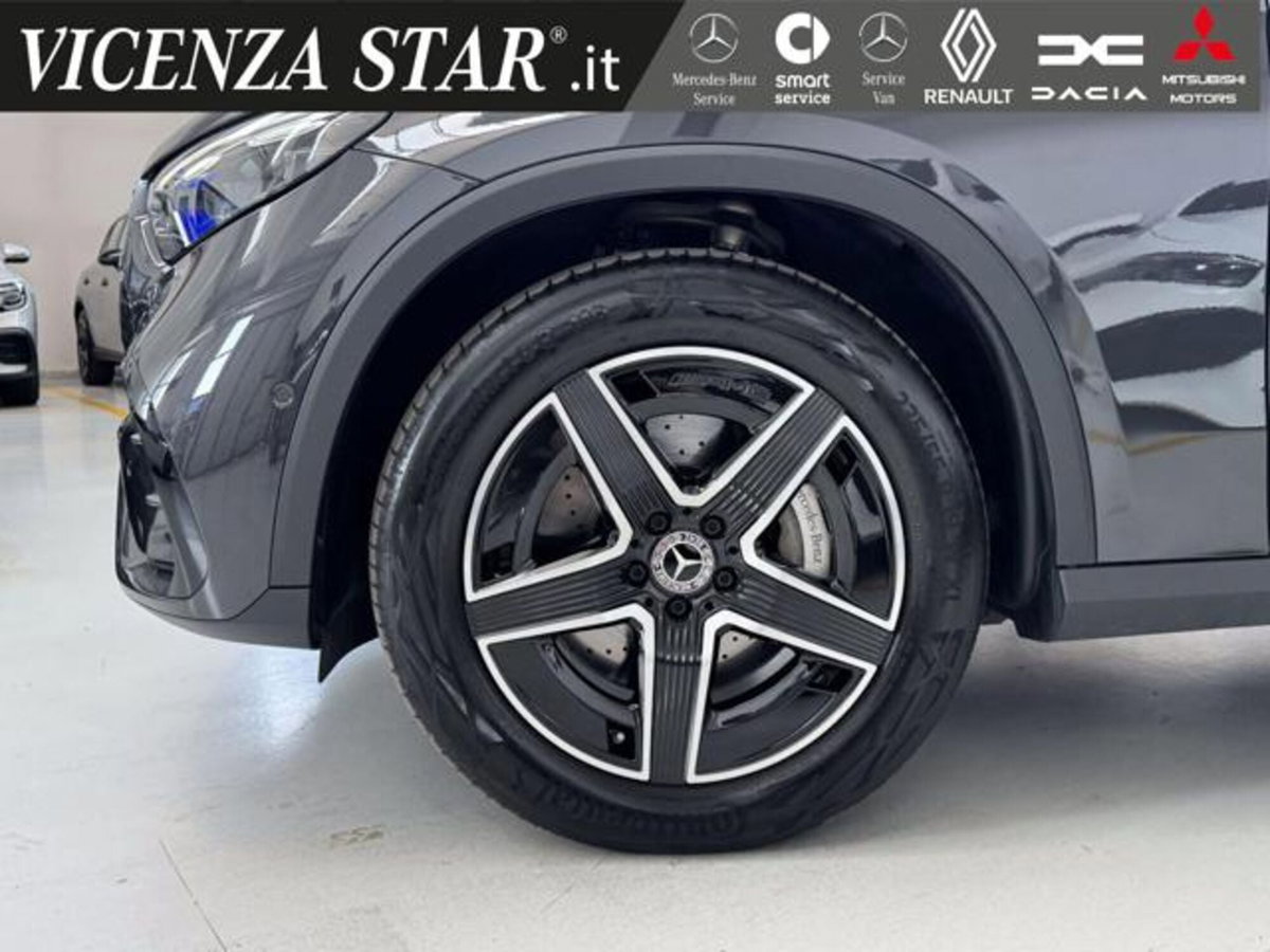 Mercedes-Benz GLC 220 d 4Matic Mild Hybrid AMG Premium Plus (5)