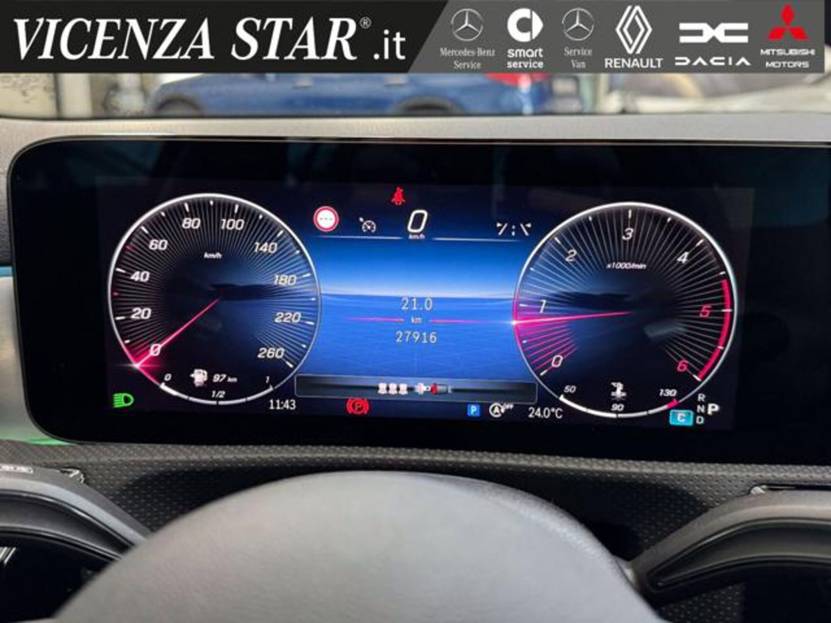Mercedes-Benz Classe A 180 d AMG Line Premium Plus auto (10)
