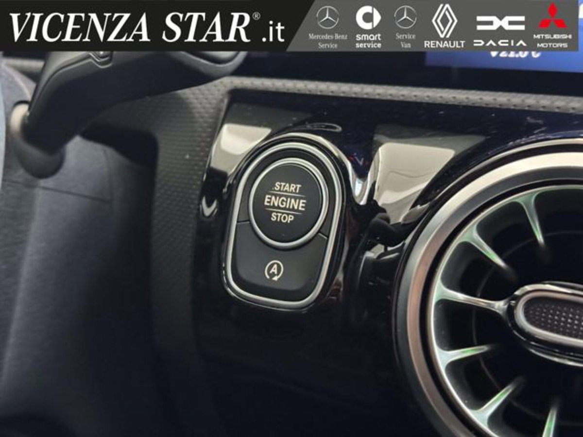 Mercedes-Benz Classe A 180 d AMG Line Premium Plus auto (11)