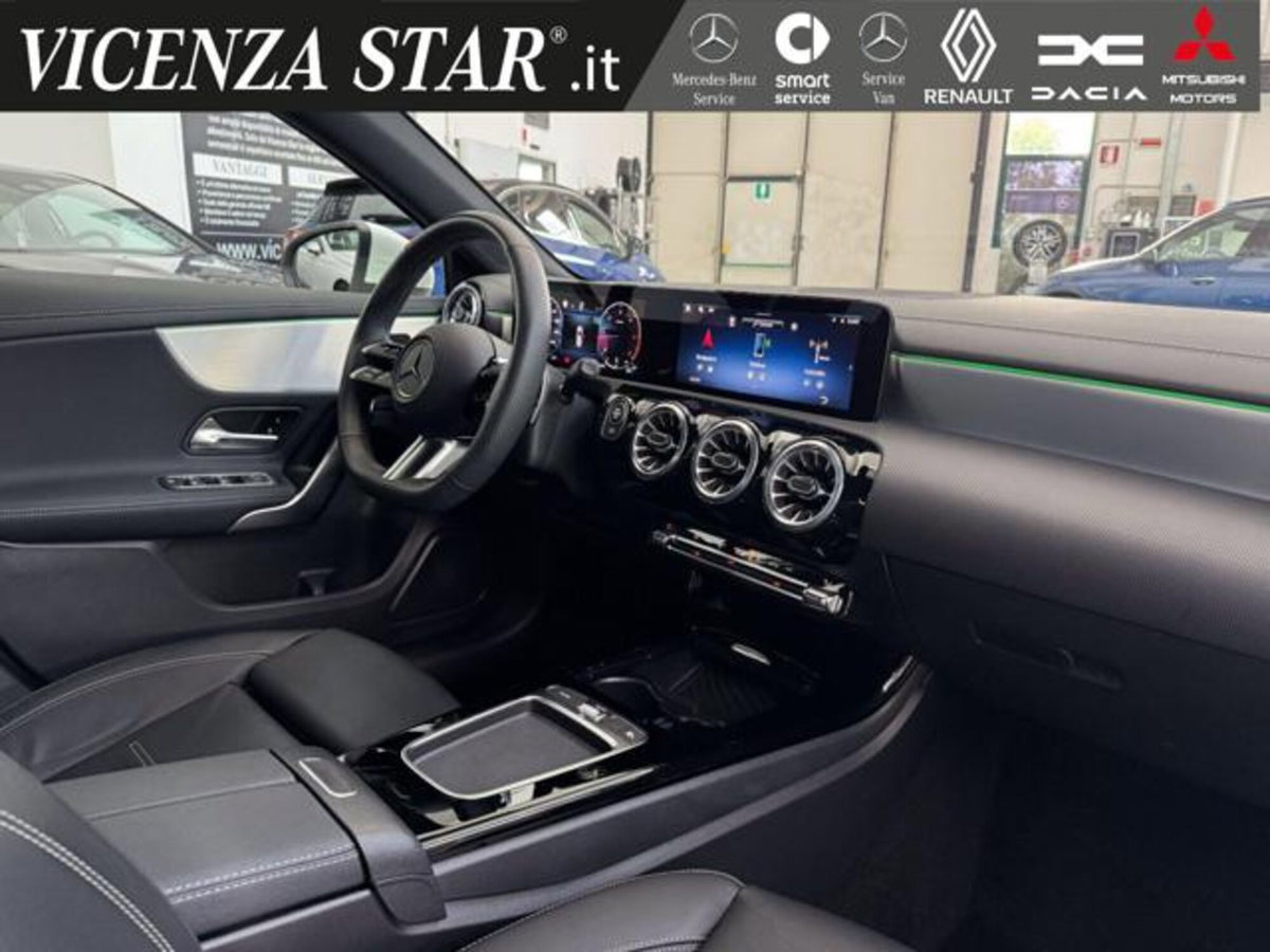 Mercedes-Benz Classe A 180 d AMG Line Premium Plus auto (12)
