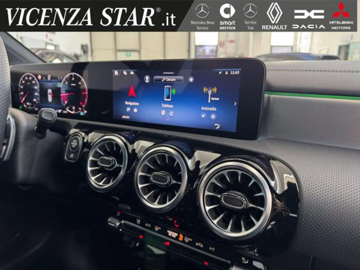Mercedes-Benz Classe A 180 d AMG Line Premium Plus auto (13)