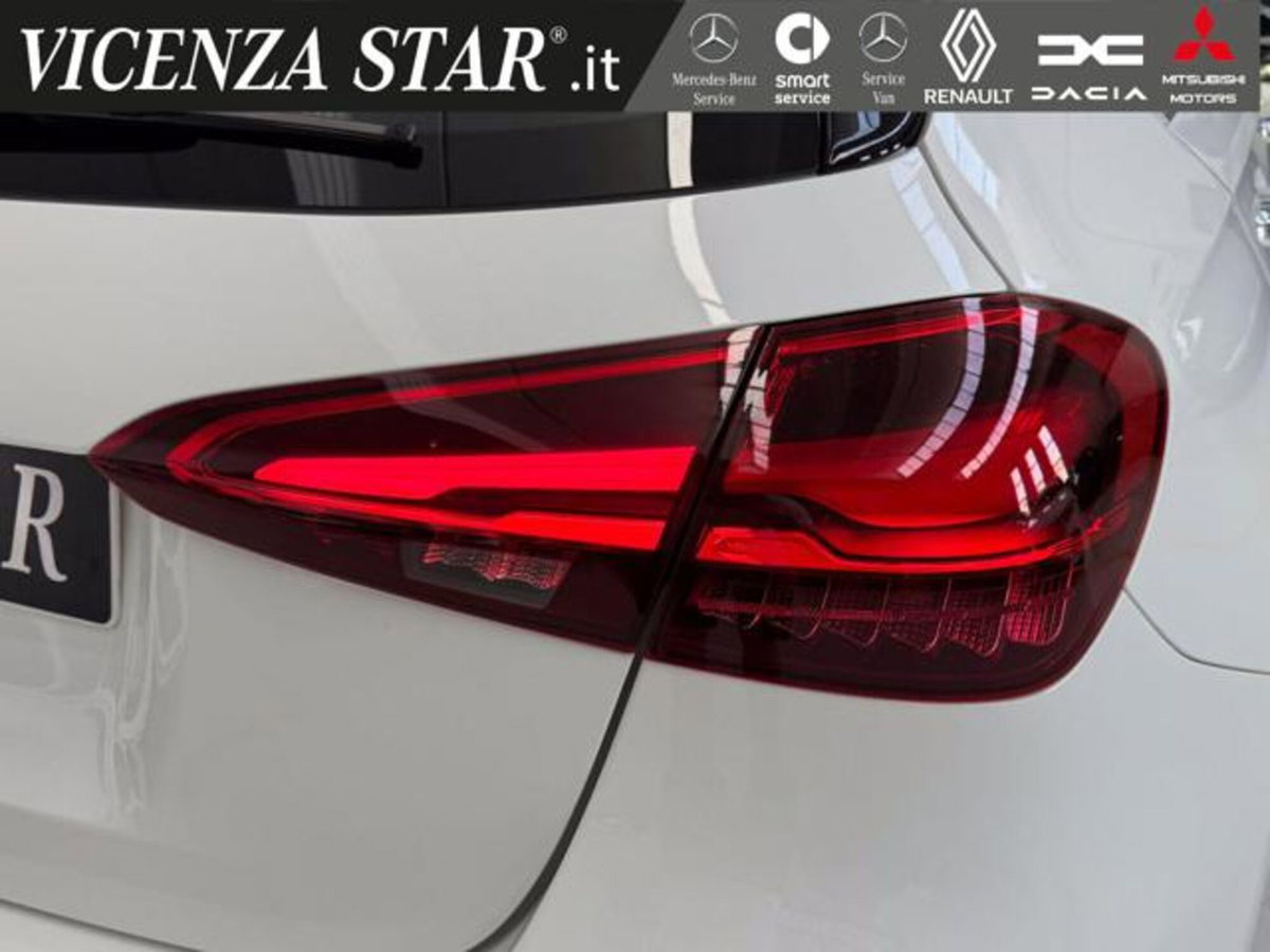 Mercedes-Benz Classe A 180 d AMG Line Premium Plus auto (4)